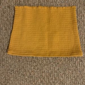 Yellow stretchy tube top